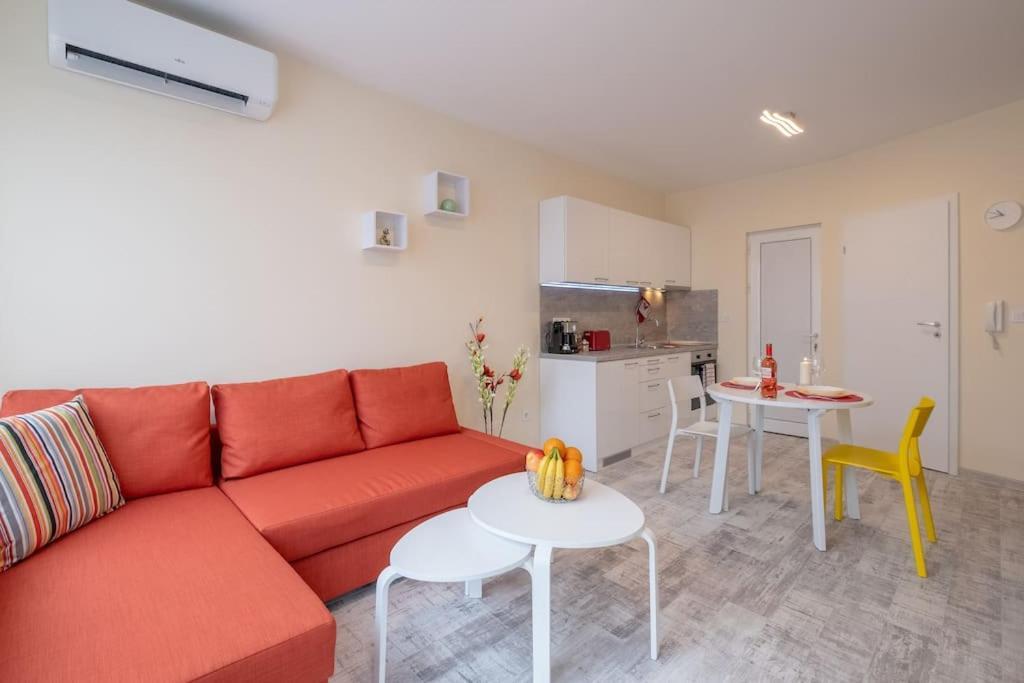 Bright & Chic Parkside *
