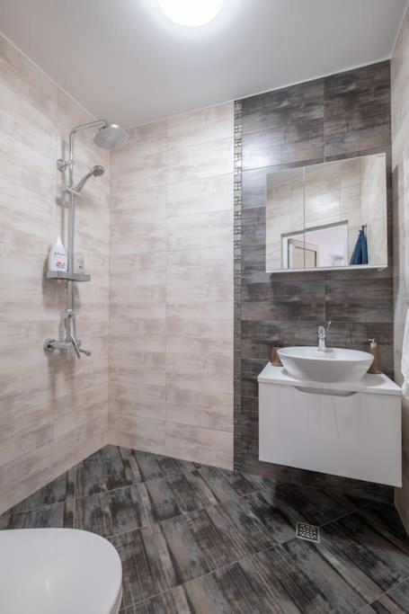 Apartment Bright & Chic Parkside Sofia